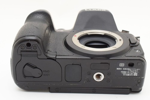 Panasonic Lumix GH4 Black 16MP Mirrorless Camera Japanese only Woring Used JP - Picture 8 of 10