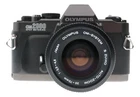 Olympus OM2000 35mm Film Camera S Zuiko Auto-Zoom 35-70 1:3.5-4.8