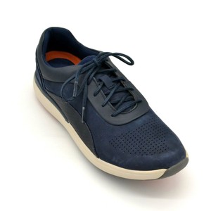 clarks navy trainers