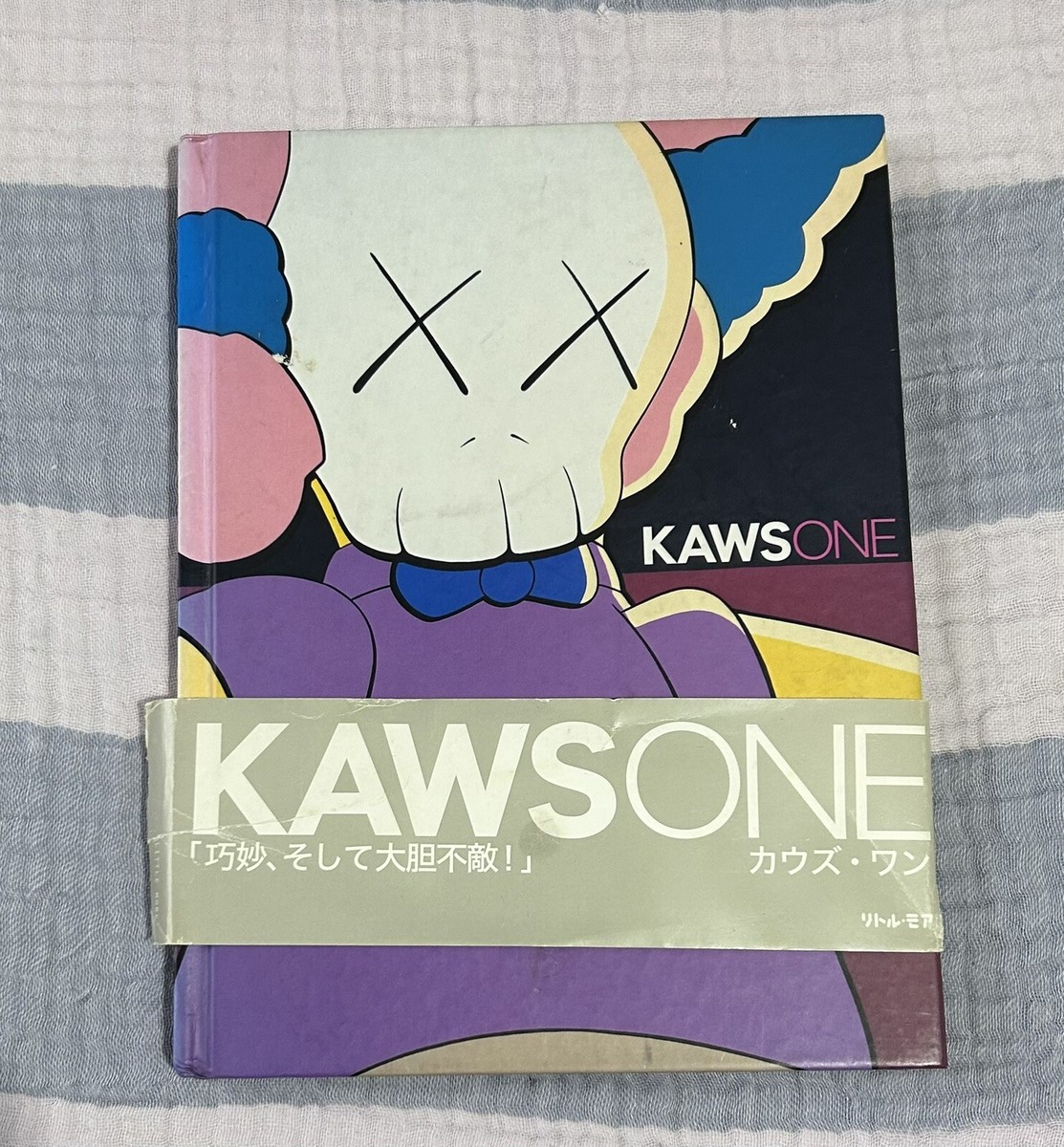 KAWS ONE カウズ・ワン 古書古本 dessin：KAWS ONE カウズ・ワン（KAWS 著,河内タカ