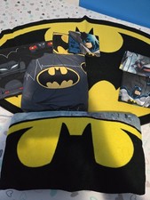 Batman Bedding Full 4 Sheet Set And 1 Blanket 2 curtains, 1 floor mat.