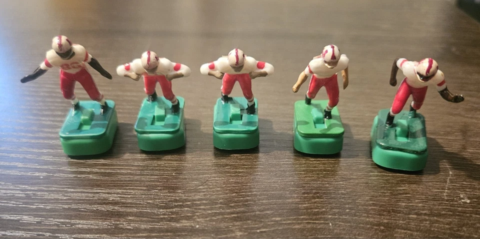 Fútbol Eléctrico Tudor NCAA Nebraska Cornhuskers Jugadores x11 De Colección Raro Foto 4 de 4