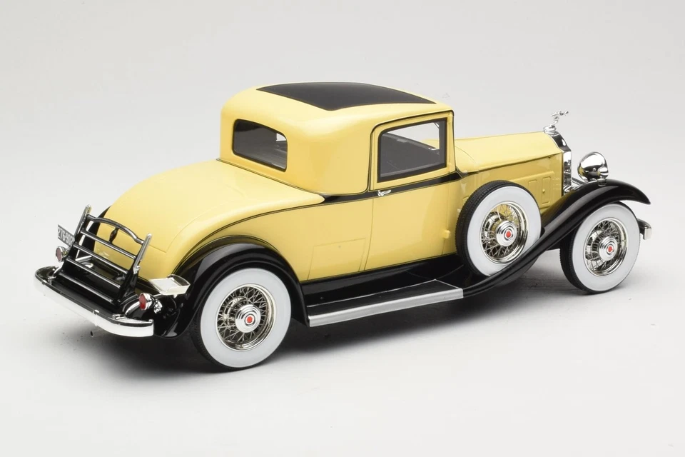 BOS276 Packard 902 Standard Egith Coupe Yellow BOS 1/18 - Image 2 of 4
