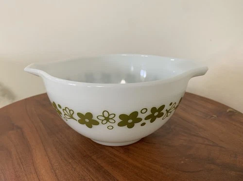 Vintage Pyrex 441 Spring Blossom Cinderella Nesting Bowl - 1 1/2 Pint