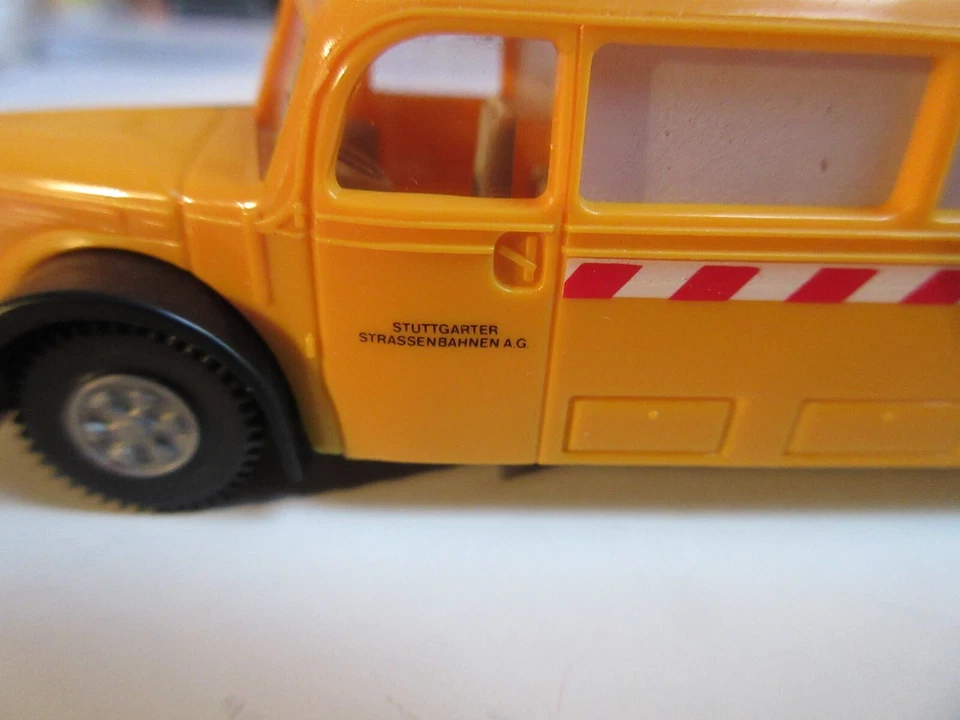 BREKINA 1:87 Mercedes O 5000 Bus Stoccarda Strassenbahnen A.G - Immagine 4 di 4
