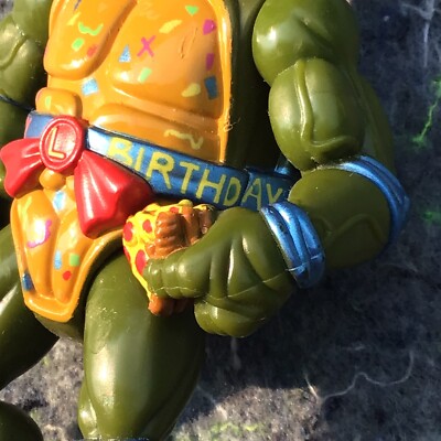 Vtg 1992 TMNT Ninja Turtle Happy Birthday Leonardo Figure Vtg 1992 TMNT Ninja Turtle Happy Birthday Leonardo Figure