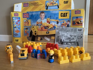 mega bloks caterpillar table construction site