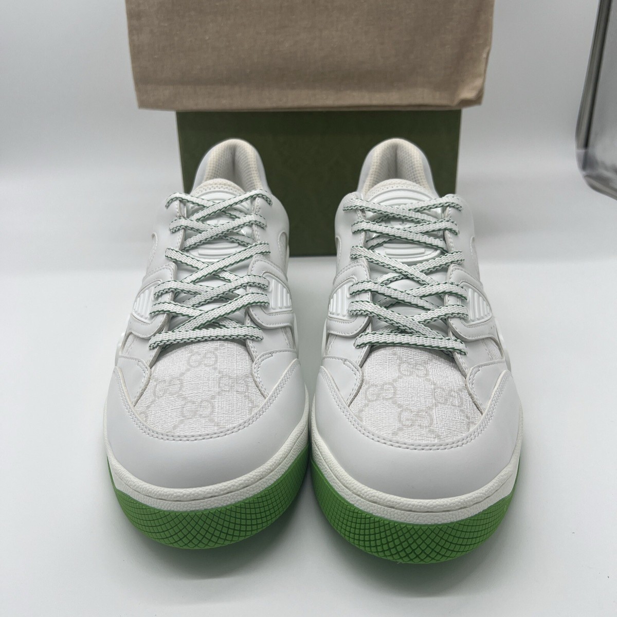 スニーカー GUCCI WHITE AND GREEN LEATHER SNEAKERS Gucci Basket Demetra Gg Supreme Canvas Sneaker White Green