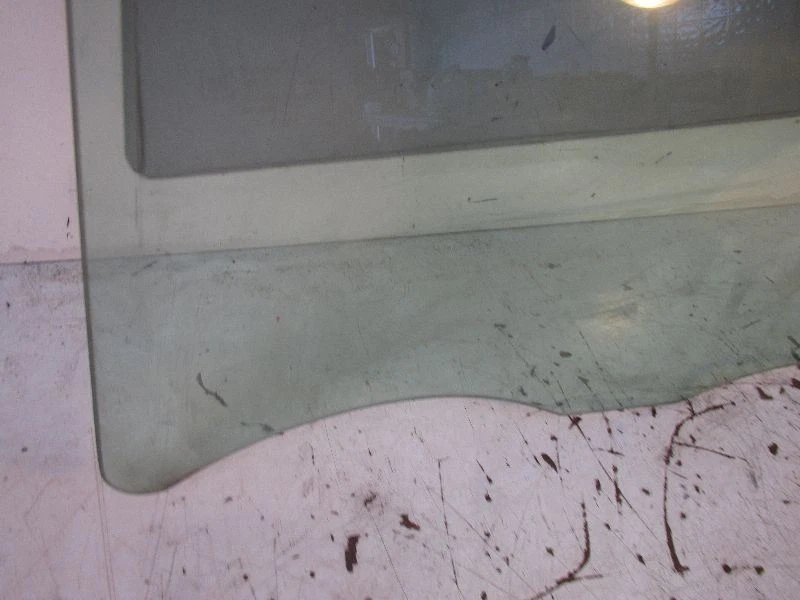 Left Rear Door Glass OEM 2004 2005 2006 2007 2008 Pontiac Grand Prix - Image 4 of 4