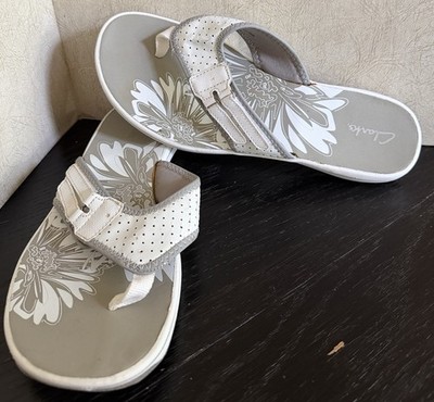 New Clarks White Women's Breeze Sea 11M Cloudsteppers Flip-Flop Adjustable