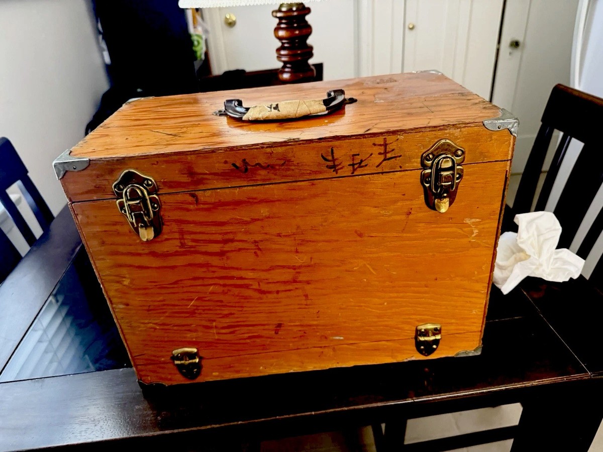 Vintage Brown Wooden Tackle Box with 5 Dividers and Metal Hardware
