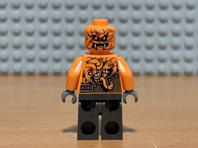 LEGO NINJAGO Commander Blunck Minifigure from Set 70626 Dawn of Iron Doom