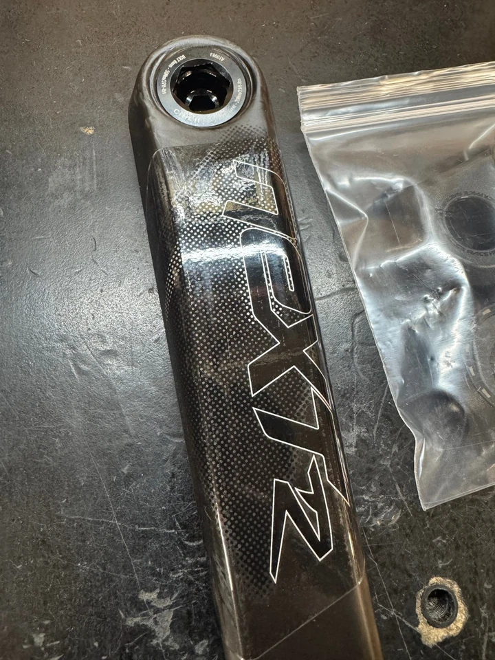 Race Face Next R Carbon Crankset 175mm w/ 32T Narrow Wide 30mm 136mm Spindle NOS - Image 3 of 4