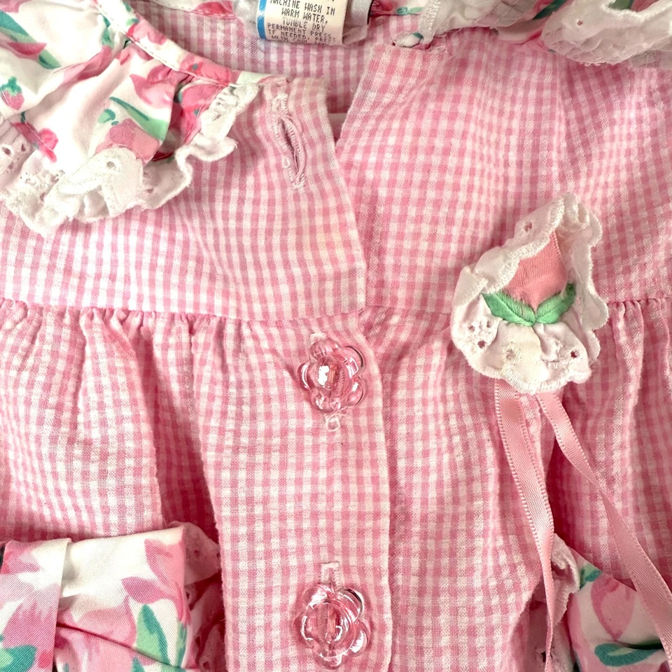 Mameluco vintage Baby Togs encaje floral Seersucker burbuja una pieza 18 meses rosa Foto 4 de 4