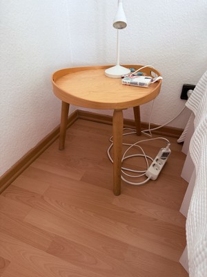 Nachtisch Oder Beistelltisch, 3-beinig auf IKEA Tablett