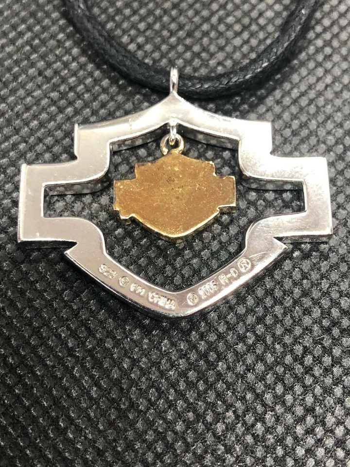 Colgante Harley Davidson y la Casa de la Moneda Franklin de plata de ley Foto 2 de 2