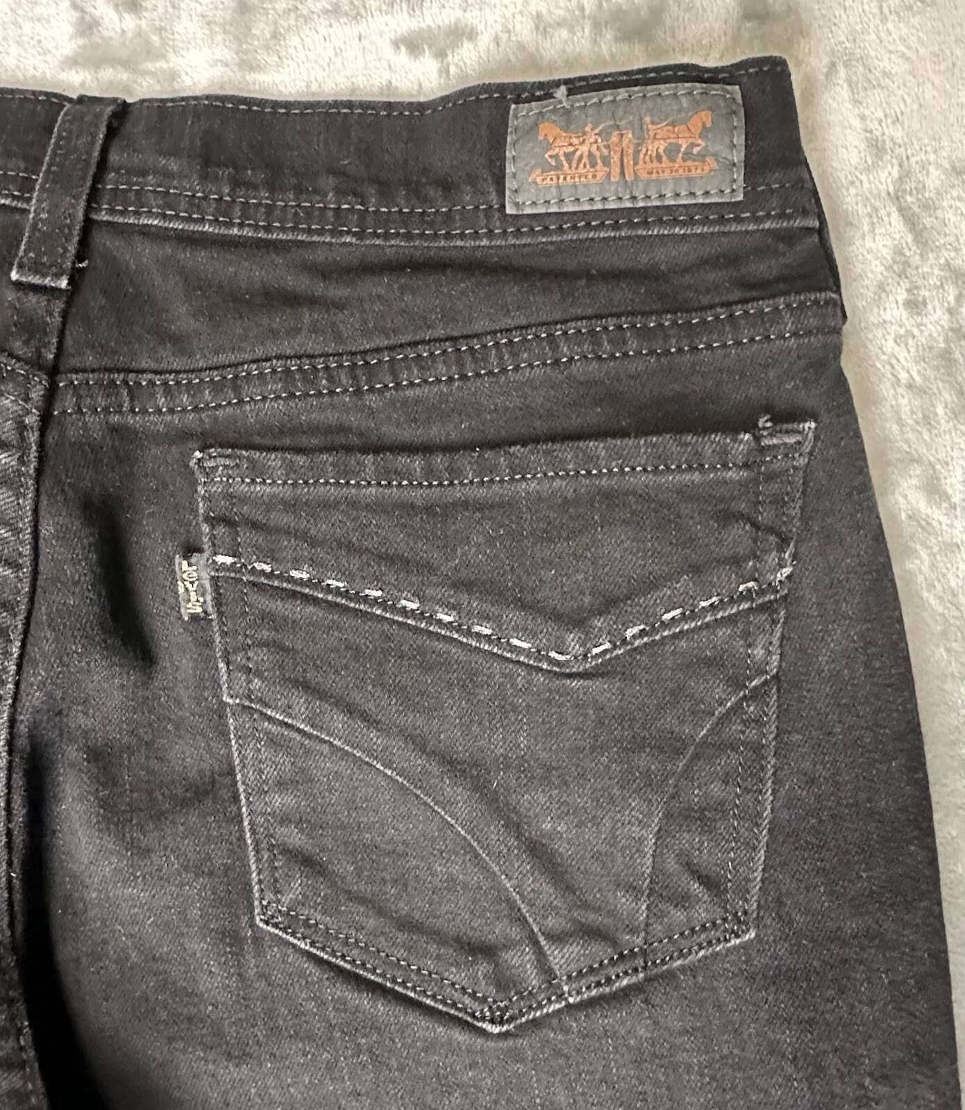 Levis 505 Straight Leg Womens Jeans Sz 6 Black Denim Cowgirl Roping