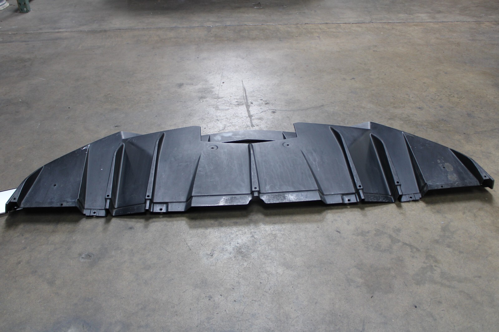 Lamborghini Aventador, Rear Valance, Scratches Used, P/N 470807539B