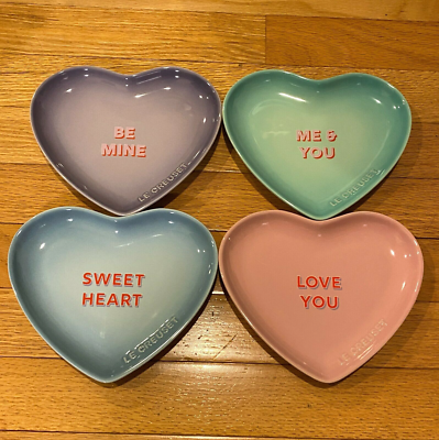 NIB Le Creuset Set of 4 VALENTINES Candy Heart Plates 17cm / 6.5