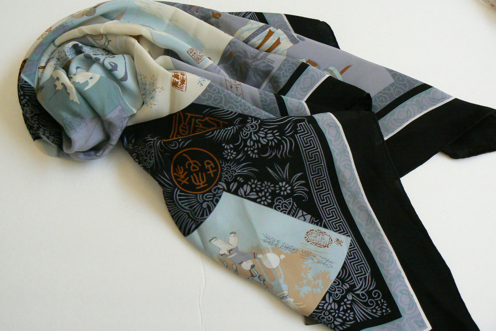 NWT Choyers 100 Silk Scarf 42 x 42 Luxury Multi Blue Color Story