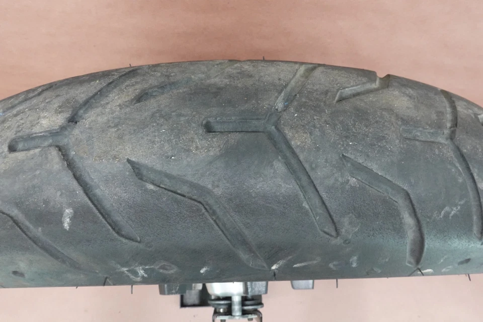 2017-2022 Harley Davidson Road King FLHR Front Wheel Rim Tire 130/80 B17 - Изображение 2 из 4