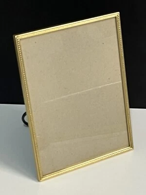 Petit cadre photo vintage en laiton doré - Photo 1/4