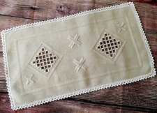 Vintage 60’s rare hardanger Norwegian hand embroidered table runner 56 x 31.5 cm