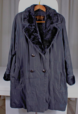 Yves Saint Laurent Fourrures Mantel, Fellinnenseite, 80er Jahre