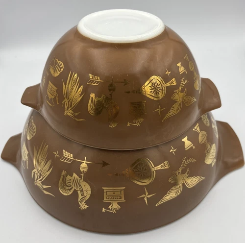 Vintage Pyrex Early American Cinderella Brown Mixing Bowls 442 1.5 Qt & 444 4 Qt