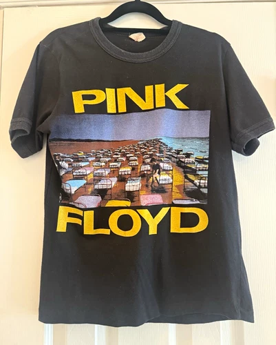 Pink Floyd World Tour 87 Double-Sided Black Graphic Tee Crew Vintage vintage concert t-shirt, vintage, single stitch, B+ condition
