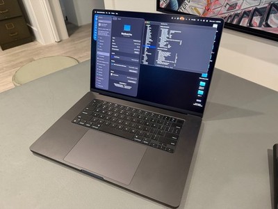 MacBook Pro 16'' M4 Max, 40c GPU, 128GB, 8TB, Black, Nano, PERFECT
