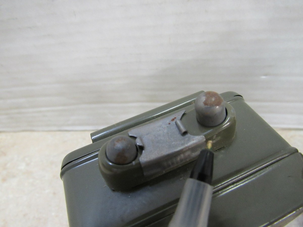 灯台デモクラシー Czech Military Flashlight Signal Lamp Light D Cell 3 Color