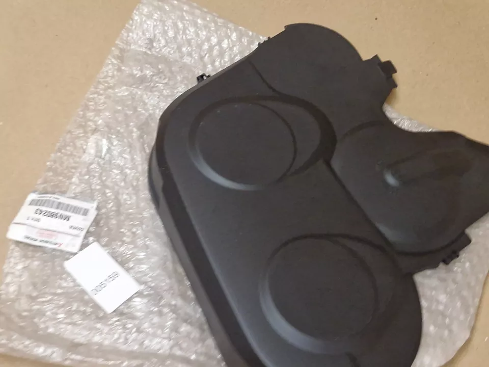 Mitsubishi Lancer Sportsback 08-17 2.0 Diesel Timing Belt Cover MN980243 Genuine - Image 3 of 4