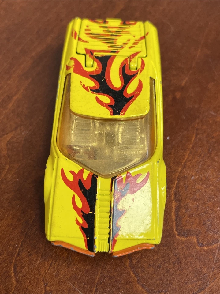 1973 Lesney MATCHBOX SuperFast No.33 Datsun 126X Yellow & Orange w/ Flames - Image 4 of 4