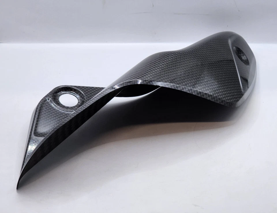 [NEW] 16-22 Akrapovic Carbon Heat Shield P-HSY10SO5 YAMAHA YZF-R1 ABS - Image 3 of 4