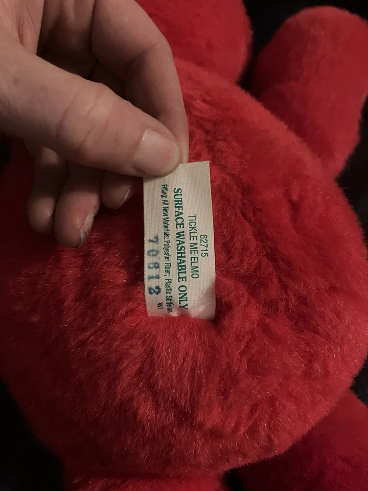 Muñeca parlante de peluche Tyco Sesame Street Tickle Me Elmo 1995 de colección probada y funciona Foto 3 de 3