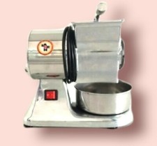 Grattugia Professionale In Fusione di Alluminio V230 - W350 Made in Italy