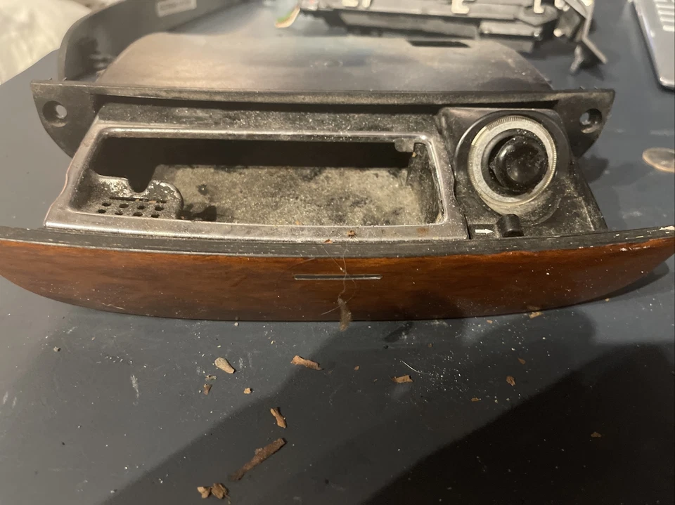 00-06 OEM MERCEDES BENZ CLASE S S430 TABLERO CENTRAL COMPARTIMENTO CENICERO A2208100830 Foto 2 de 3