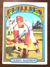 1972 Topps TERRY HARMON Autographed Baseball Card #377 PHILLIES