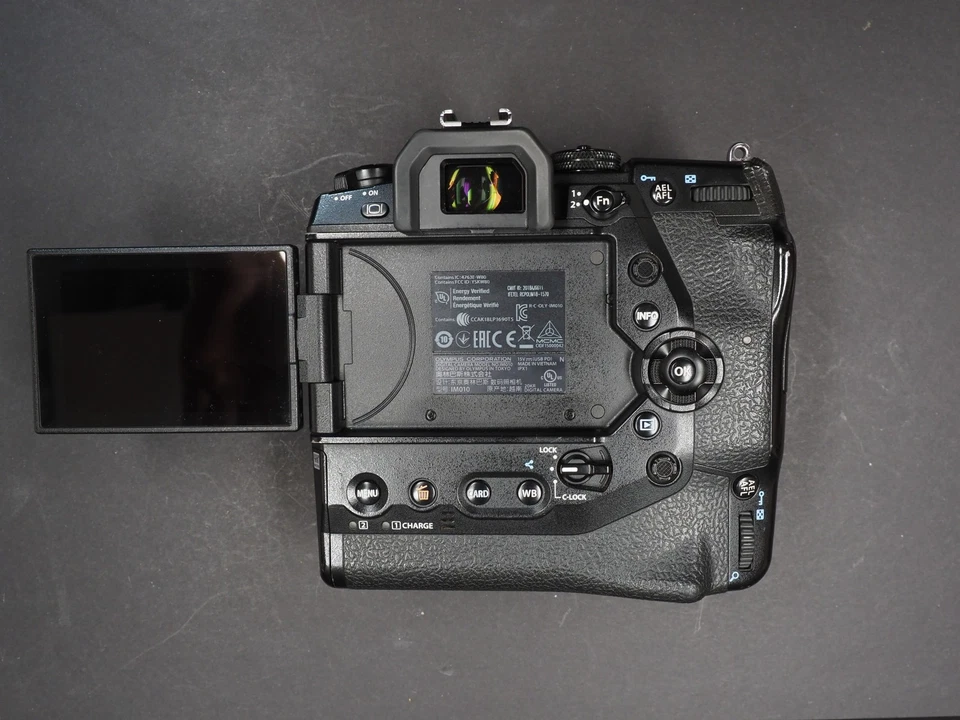 Olympus OM-D E-M1X +ca. 5   Tsd. Auslösungen + TOP - Bild 4 von 4