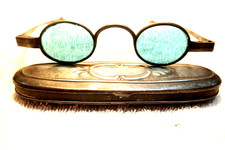 1830'S SCARCE CONTINENTAL SUNGLASSES WITH TURQUOISE COLOR LENSES IN A CASE