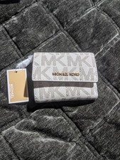 Brand New MICHAEL KORS Jet Set  Lt. Cream Multi XS Trifold Wallet/NWT/98.00
