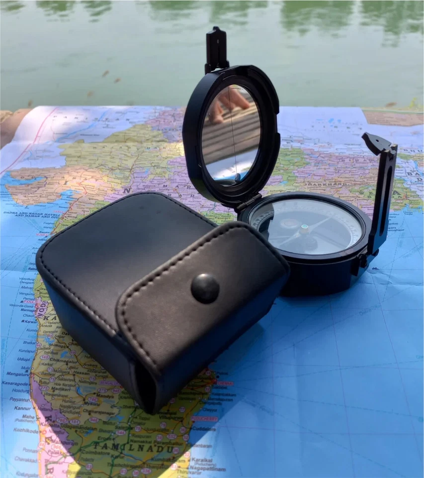 Brújula de tránsito de bolsillo Brunton de aluminio de navegación con estuche de cuero Foto 4 de 4