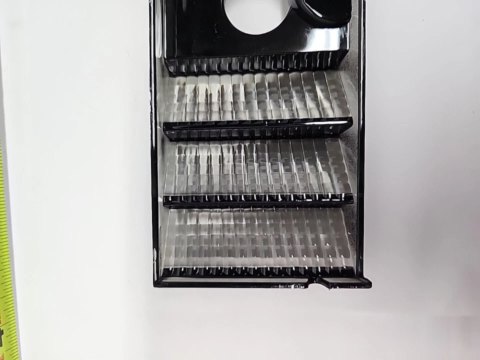 Nuevo OEM GM LH lente de luz trasera interior 16506043 1987-1989 Chevrolet Beretta (682) Foto 4 de 4