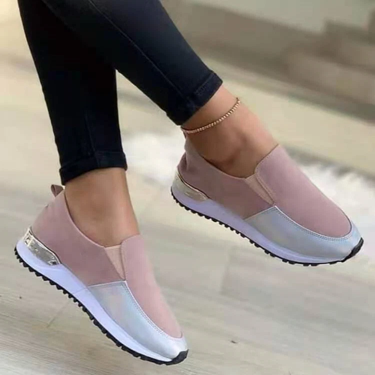 Flat sports shop shoes
