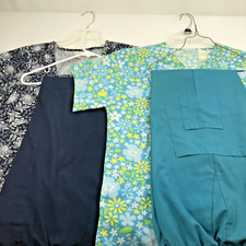 2 Sets Scrubs Matching Coordinated Tops/Pants Different Designs/Colors Sz S/XS
