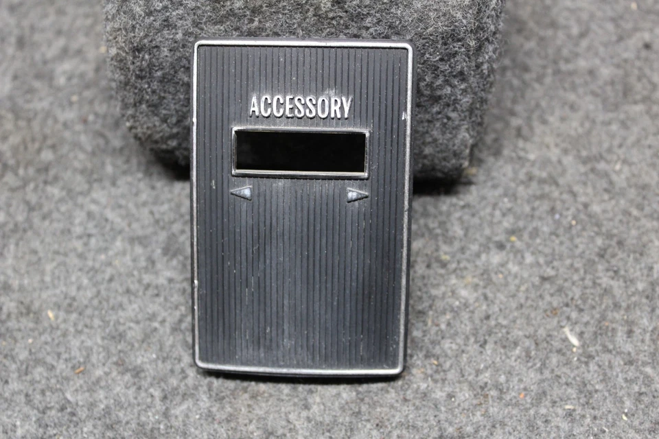 Buick Skylark 1968 convertible interruptor superior GS accesorio GM Foto 2 de 4