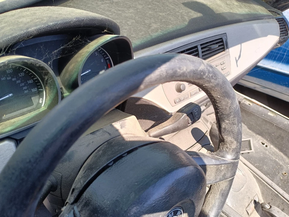 Volante Roadster 2003-2005 BMW E85 Z4 com buzina FALHAS - Imagem 4 de 4