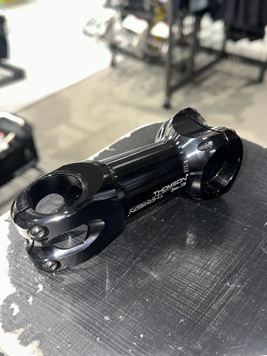 Used Thompson Elite X4 31.8 100mm 10deg Stem - Picture 3 of 4