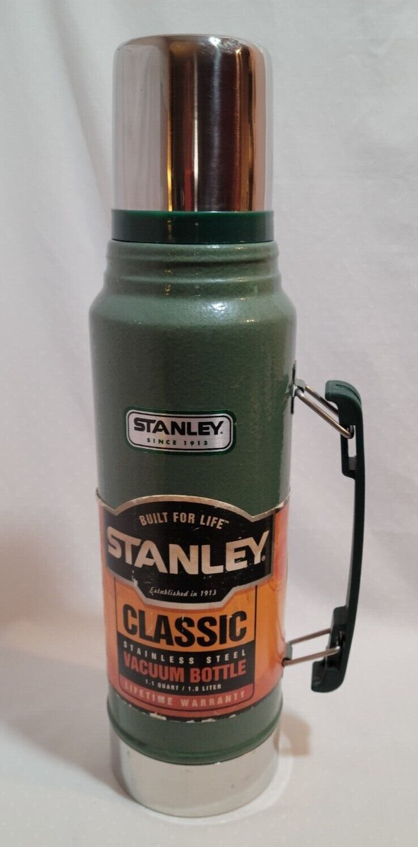 STANLEY (1 QT Classic Vacuum Thermos Insulated Hammertone Green